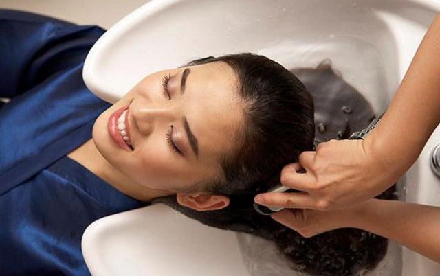 产后拖地,产后拖地腰疼