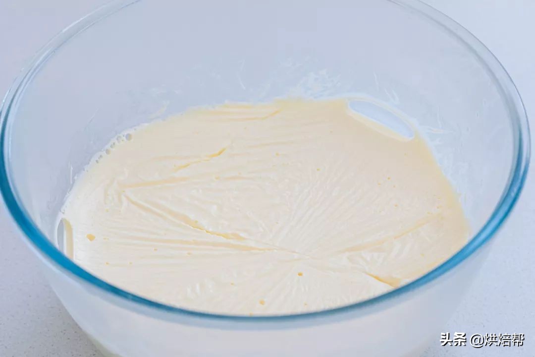 学会这个裱花技巧手残党都不怕了,新手小白裱花怎么练习