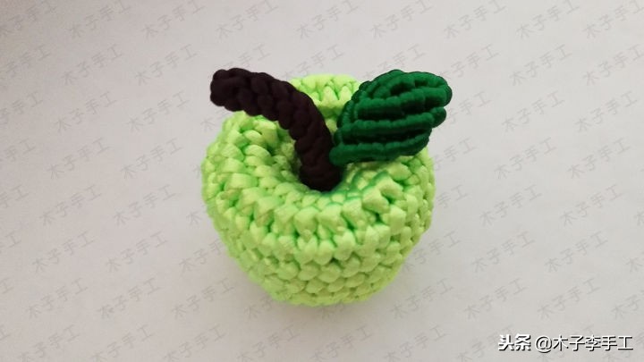 立体苹果的编织方法,小苹果的手工编法教程