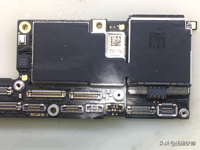 iphonex突然黑屏开不了机什么原因,iphonex突然黑屏了开不了机怎么办