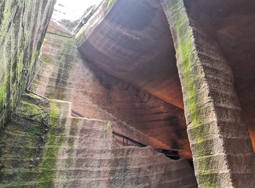 杭州发现神秘水潭,浙江发现神秘池塘水底现神秘宫殿