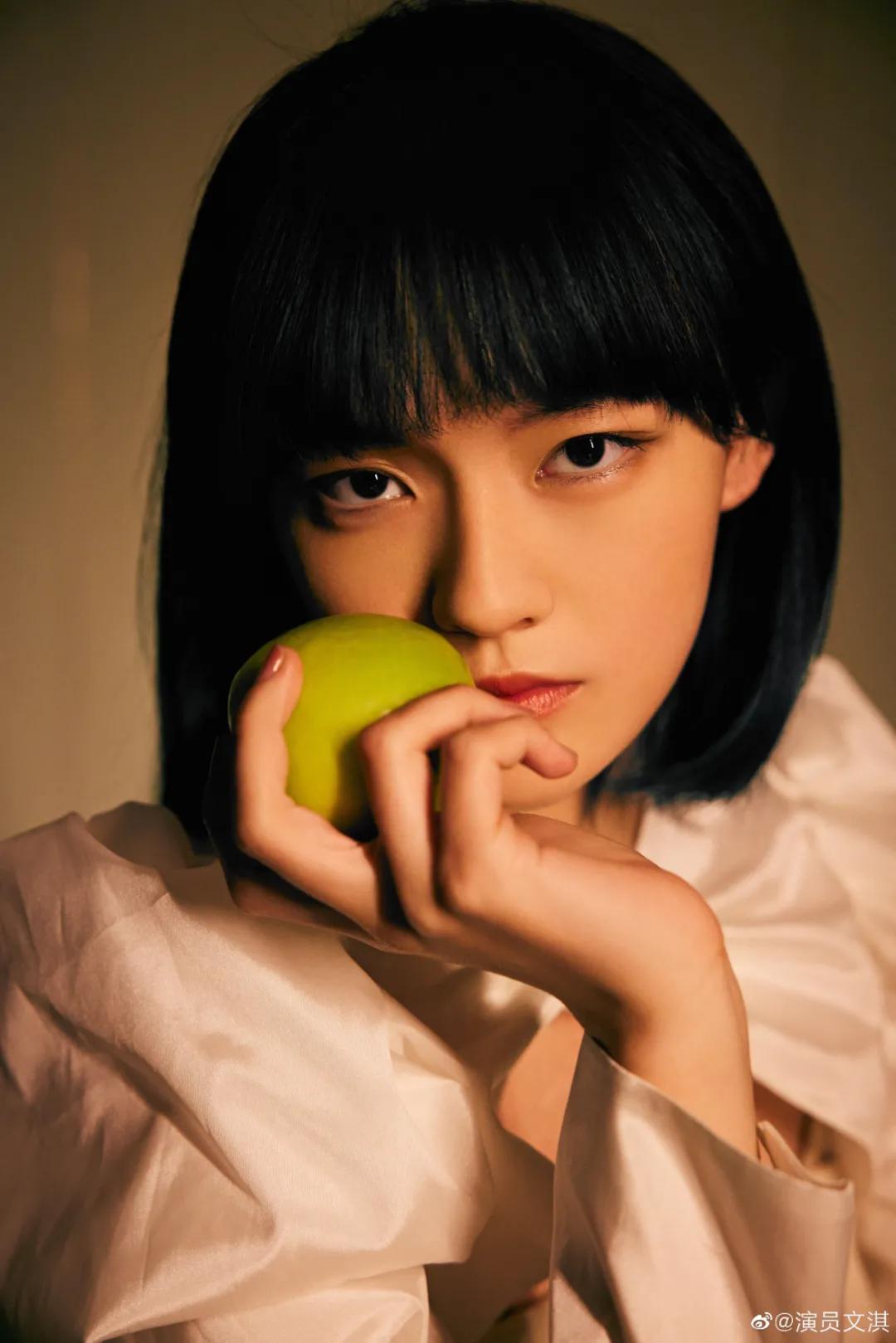 中日女子速度对决4乘100米,韩系少女vs民族姑娘