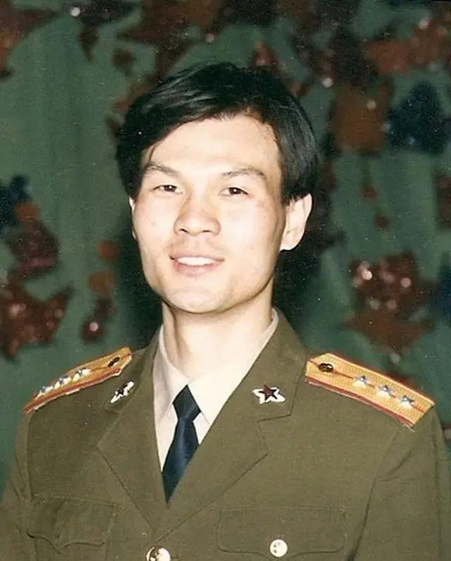 我是传奇郭德纲吴宗宪完整版,何炅郭德纲撒贝宁吴宗宪同台