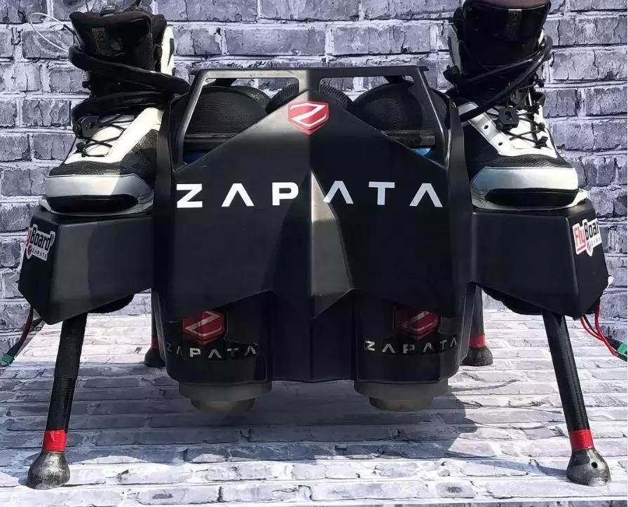 让小李子、迪拜土豪疯狂迷恋的法国钢铁侠，踩滑板飞越英吉利海峡