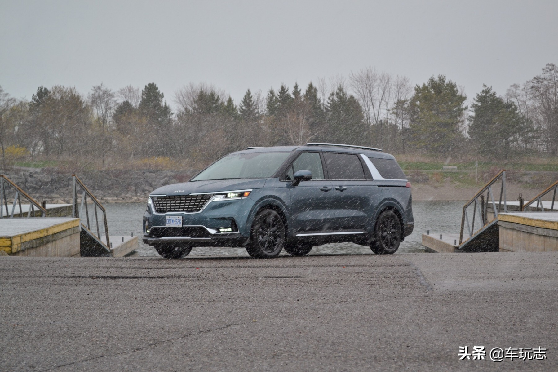 起亚嘉华2022新款图片,新款起亚嘉华商务车图片