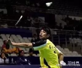 羽毛球反手高远球握拍,羽毛球反手击高远球练习