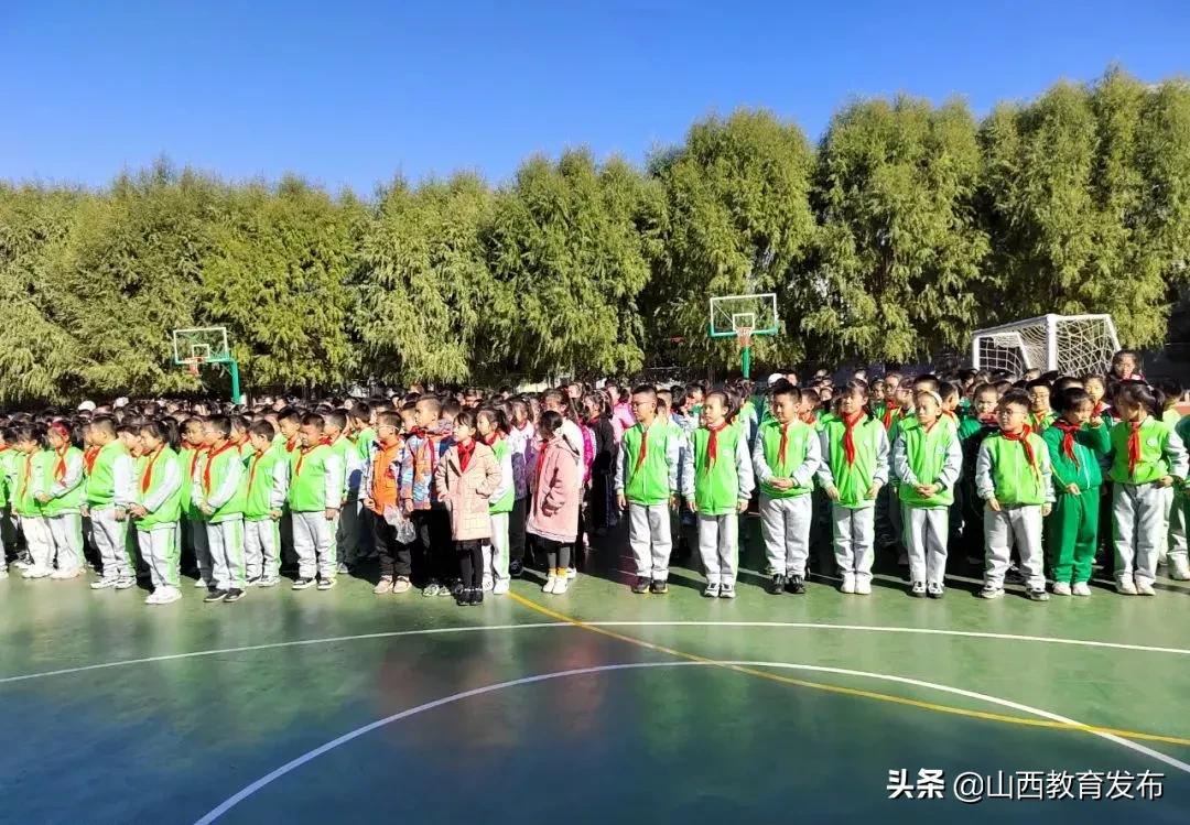 第二届校园足球特色学校足球联赛,全县中小学生校园足球赛开赛