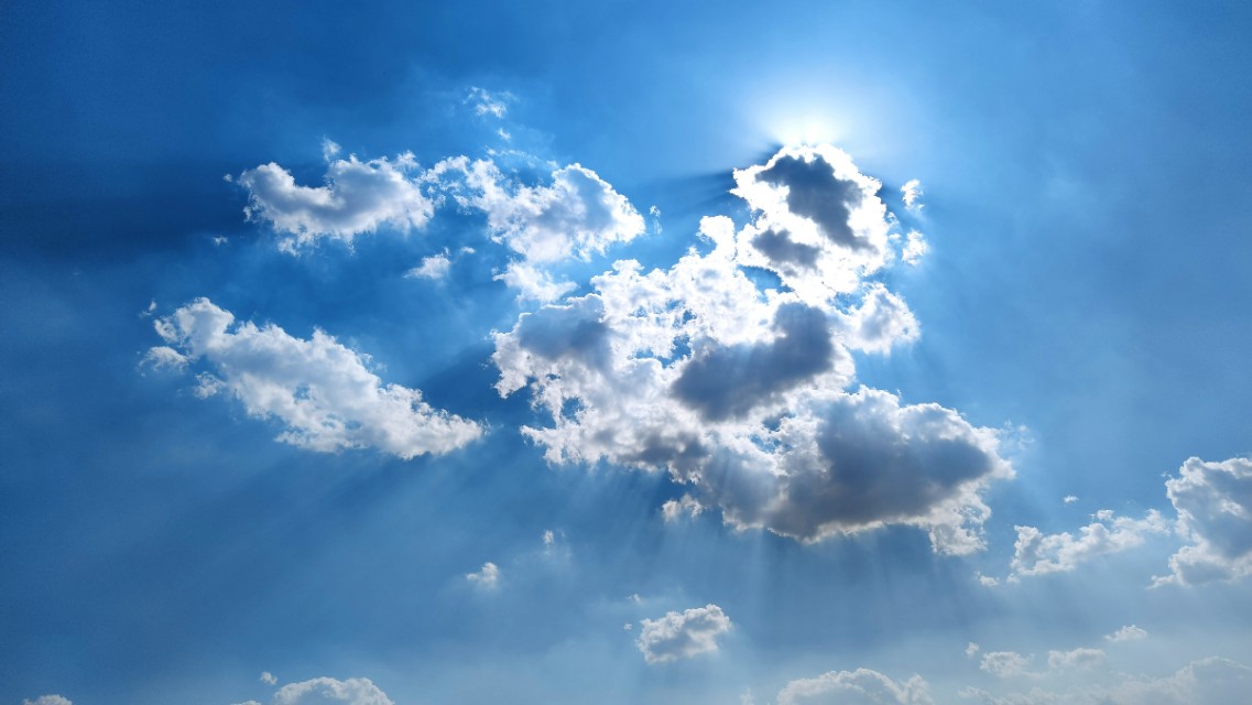 阜阳蓝让我看到了家乡的宏伟壮观的蓝图！