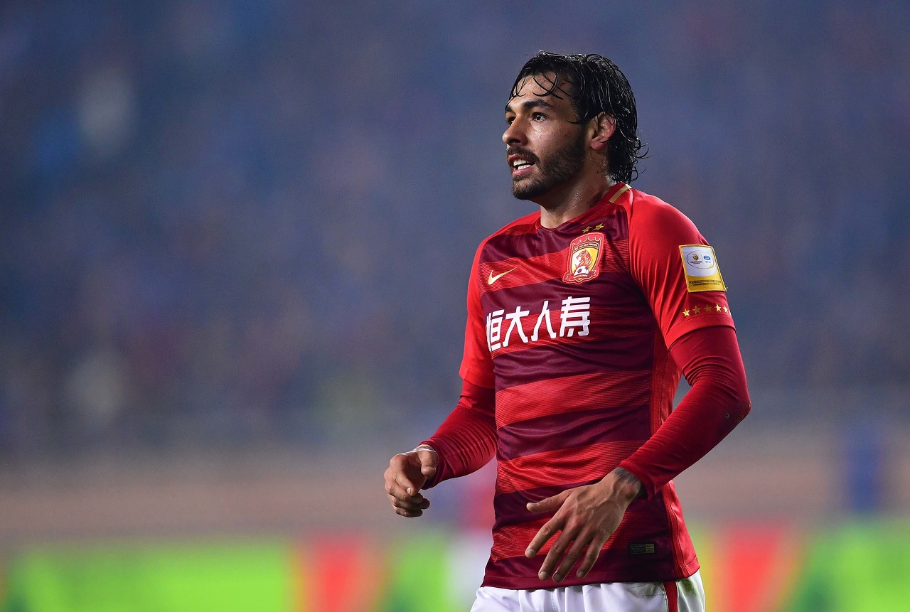 韦世豪强势来袭,中超韦世豪霸气视频