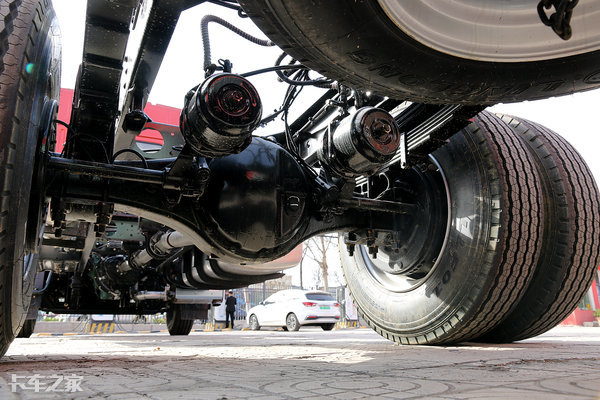 6.2米解放龙v国五2017款,解放龙vh6米8货车口碑怎么样