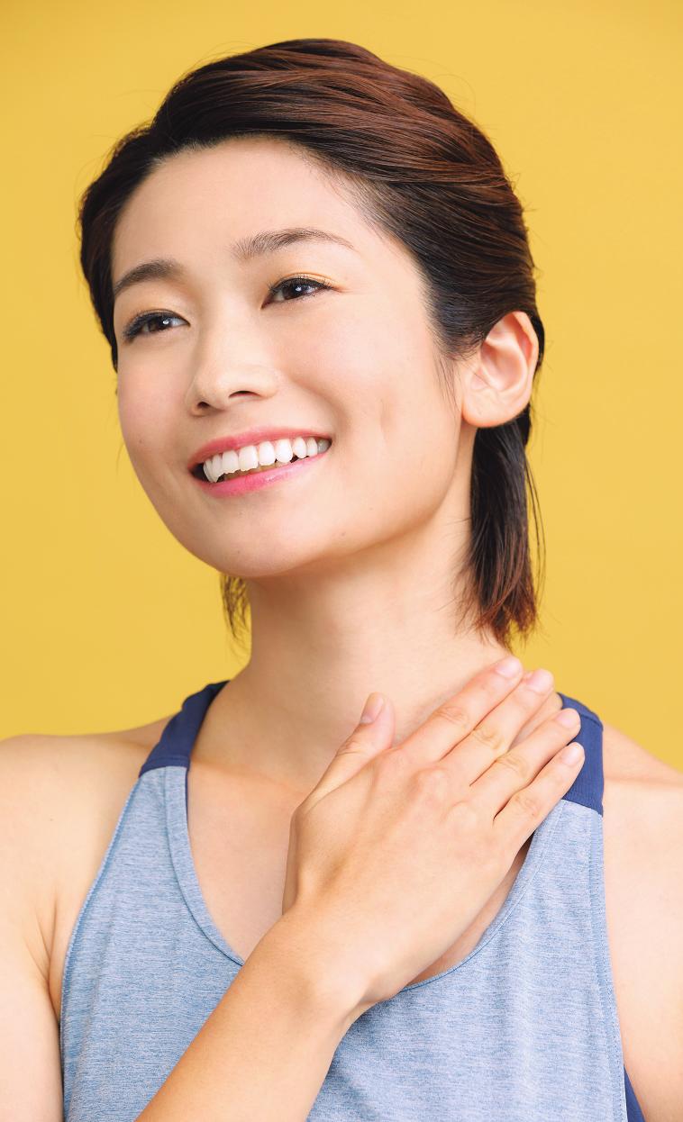 金莎过度按摩导致筋膜黏连，塑造小脸的按摩手法