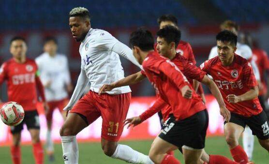 中国足协终于彻底迈出了这一步,实在没招了