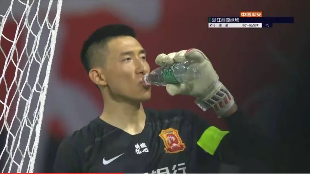 涓秴姝︽眽涓夐晣闃熷憳鑽ｆ槉,姝︽眽鐞冨憳鑽ｆ槉