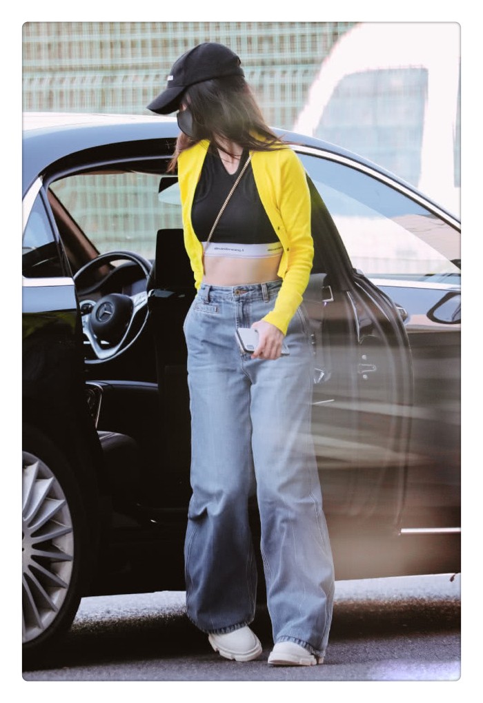 杨幂vs杨颖小西服穿搭,杨颖杨幂同款裤装宽松