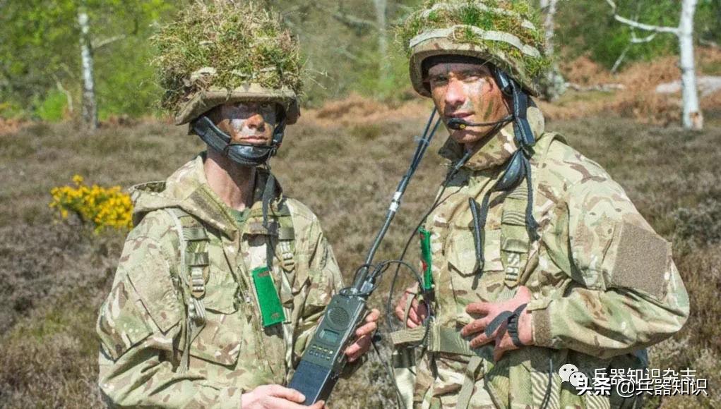 *用军**电台和手机,功率一般是多少?