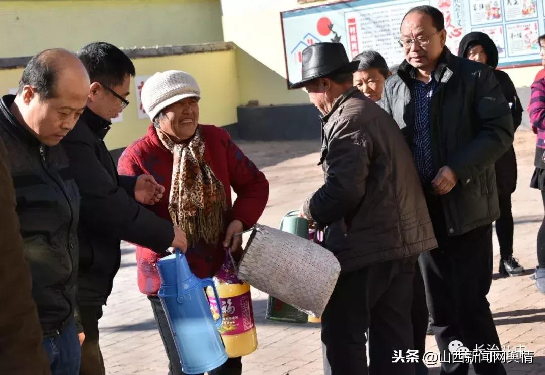 长治八中：天寒地冻送温暖真情帮扶暖人心
