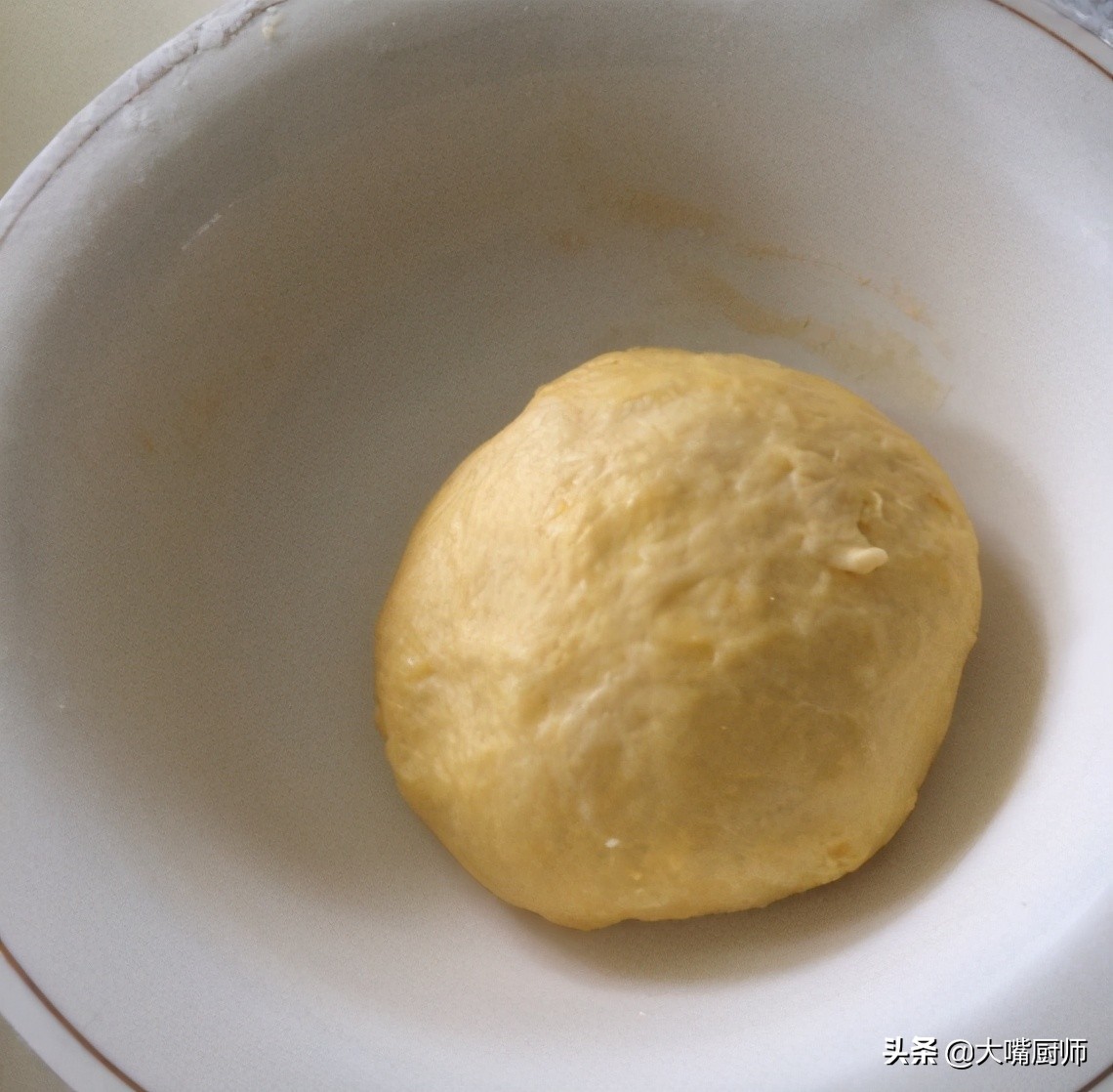 炸麻花咸香酥脆,炸酥脆麻花的家常做法