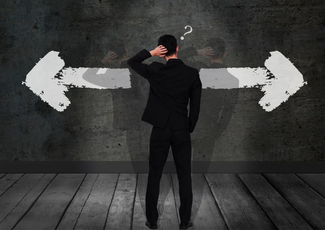 如何拯救断掉的头发,头发大把掉落的原因