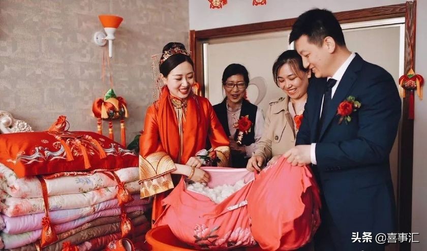 结婚用品女方陪嫁必买实用,新娘结婚服装必买