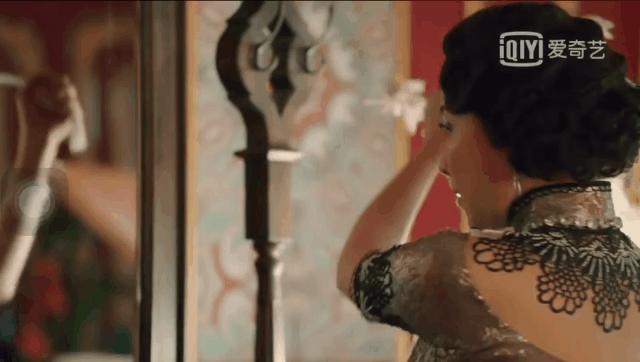 52岁刘嘉玲马尾,刘嘉玲扭胯