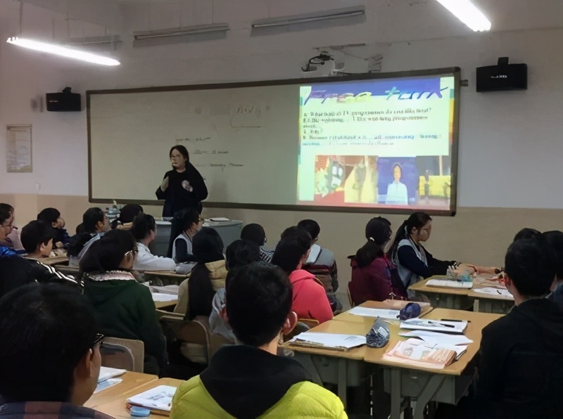 急需老师上课的优秀ppt课件,如何让老师的ppt课件高大上呢