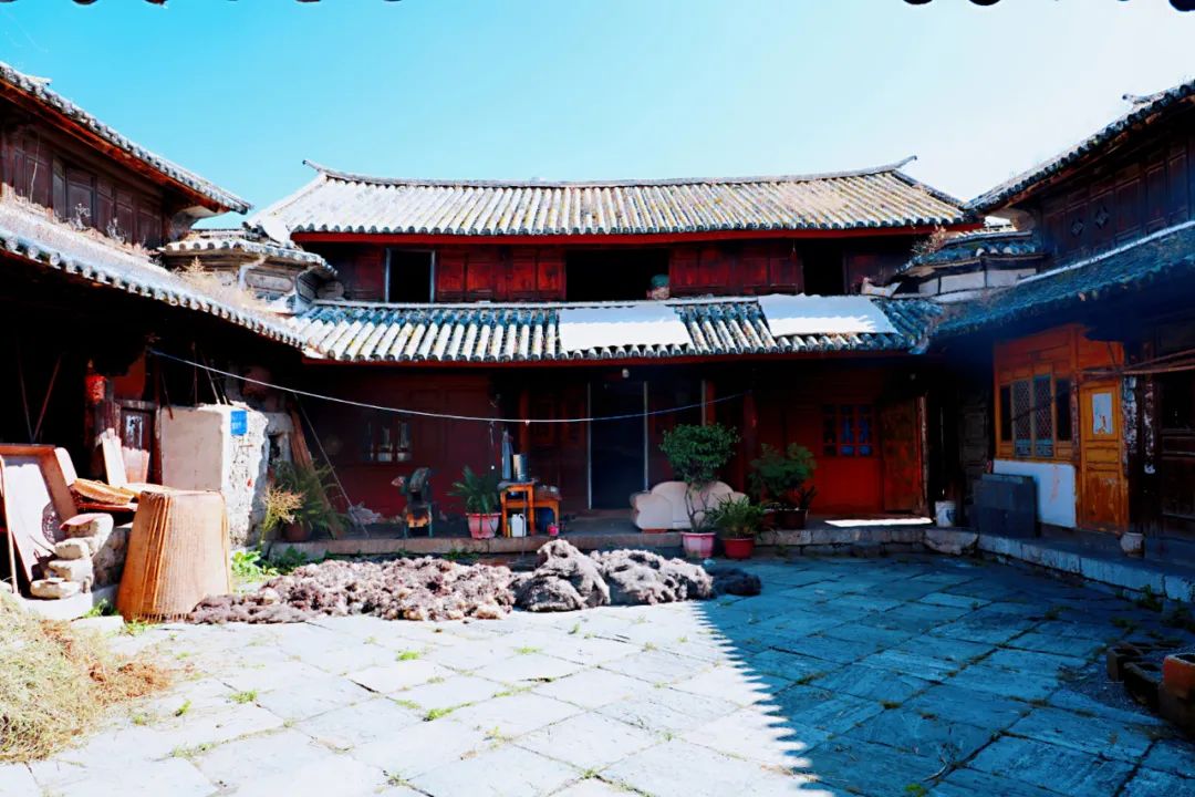 传统老式羊毛毡的制作,已消失的古老手工羊毛毡