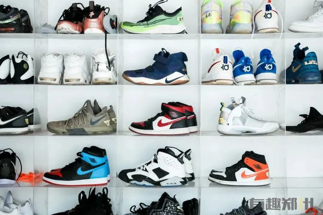 90后男孩子创业做什么工作,郑州27岁小伙修鞋创业