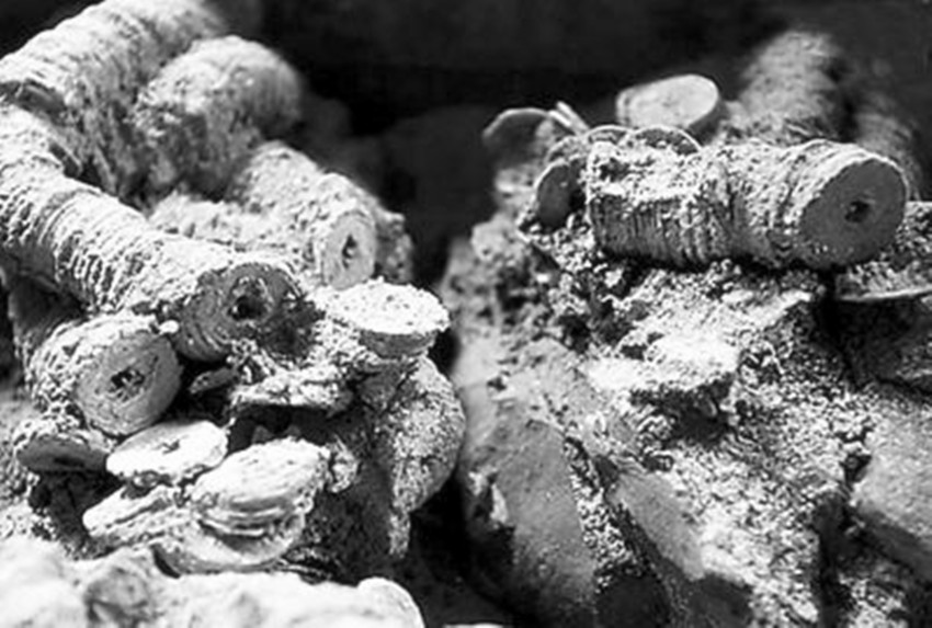 中国一一个神秘山洞，洞里面竟然藏有大量的财宝，但是却很难拿到