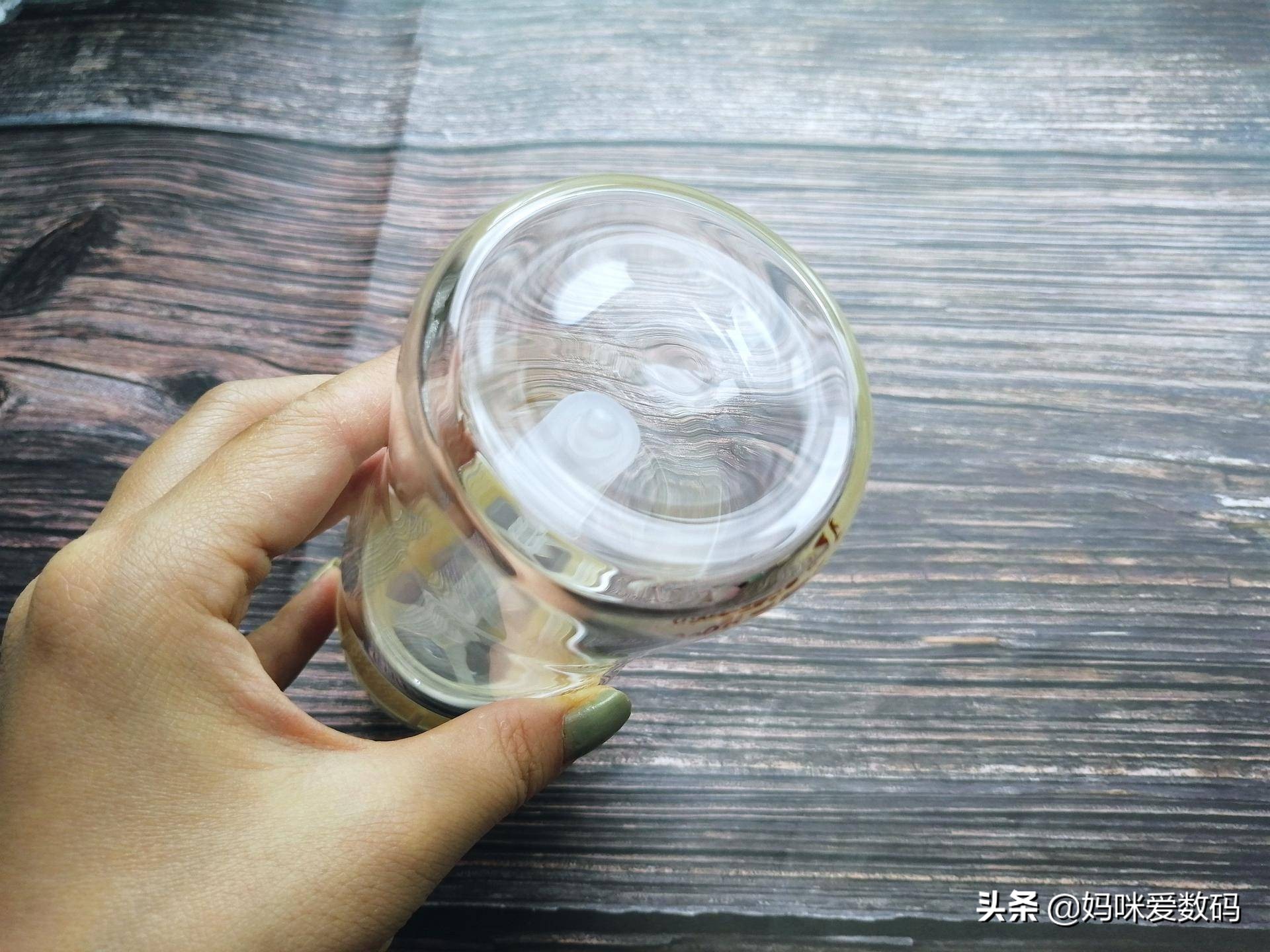 婴儿奶瓶是买防胀气还是防吐奶,防胀气防吐奶奶瓶测评