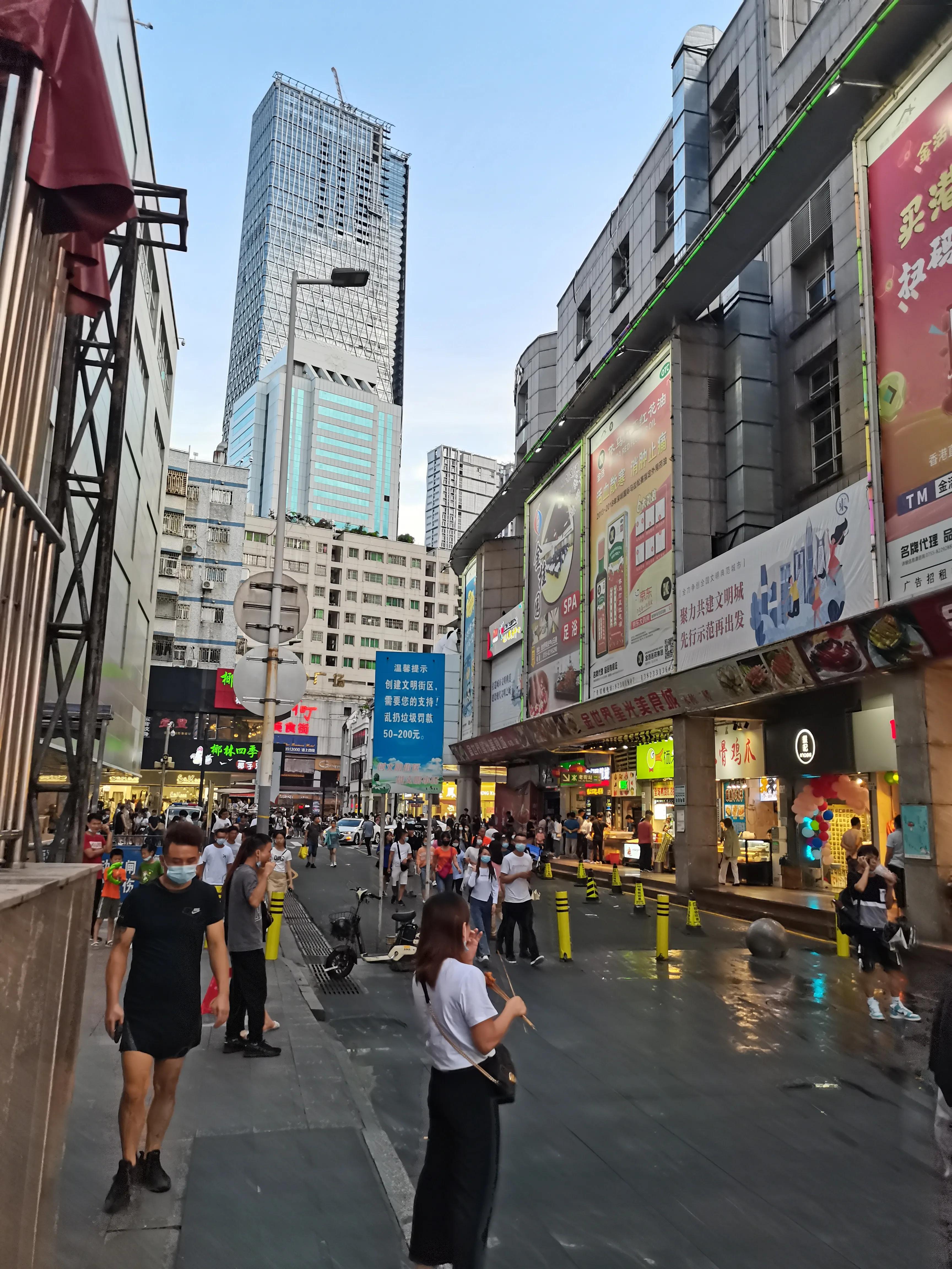 幸福的东门步行街伴我20多年变化大