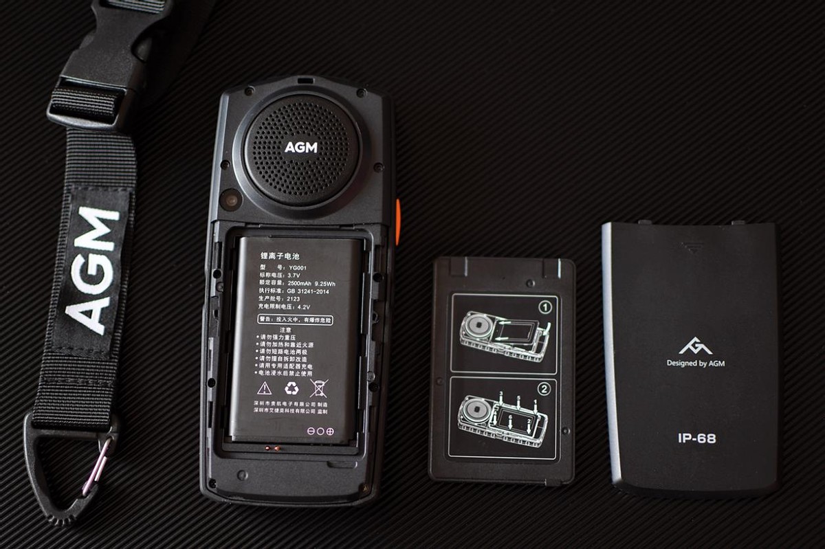 4G双卡超大声，自带微信的智能大哥大，让老年人也能用上健康码