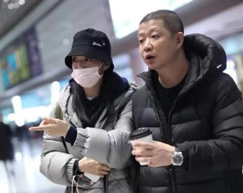 姚晨穿露脐装图片,姚晨穿黑色连体裤图片