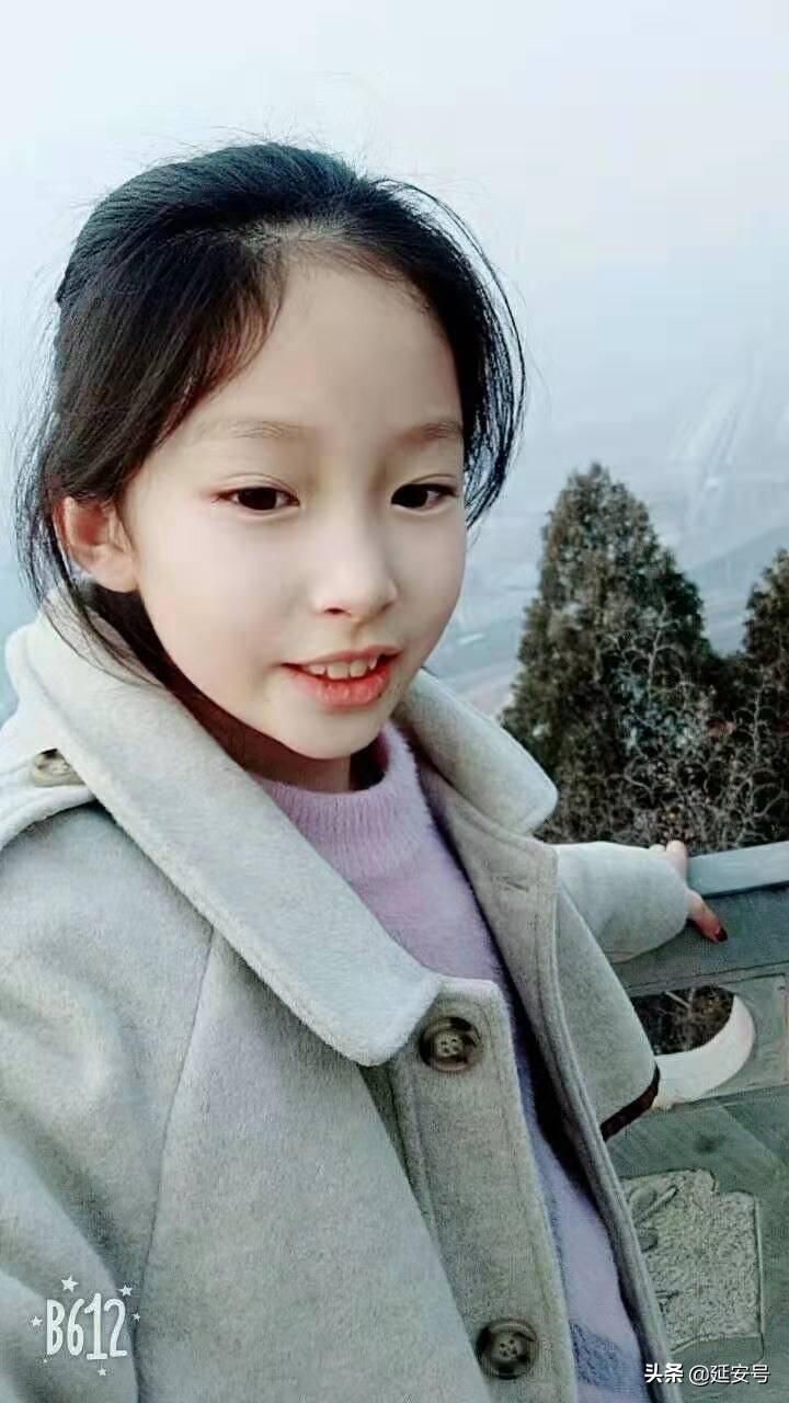 “好习惯成就一生”主题升旗仪式