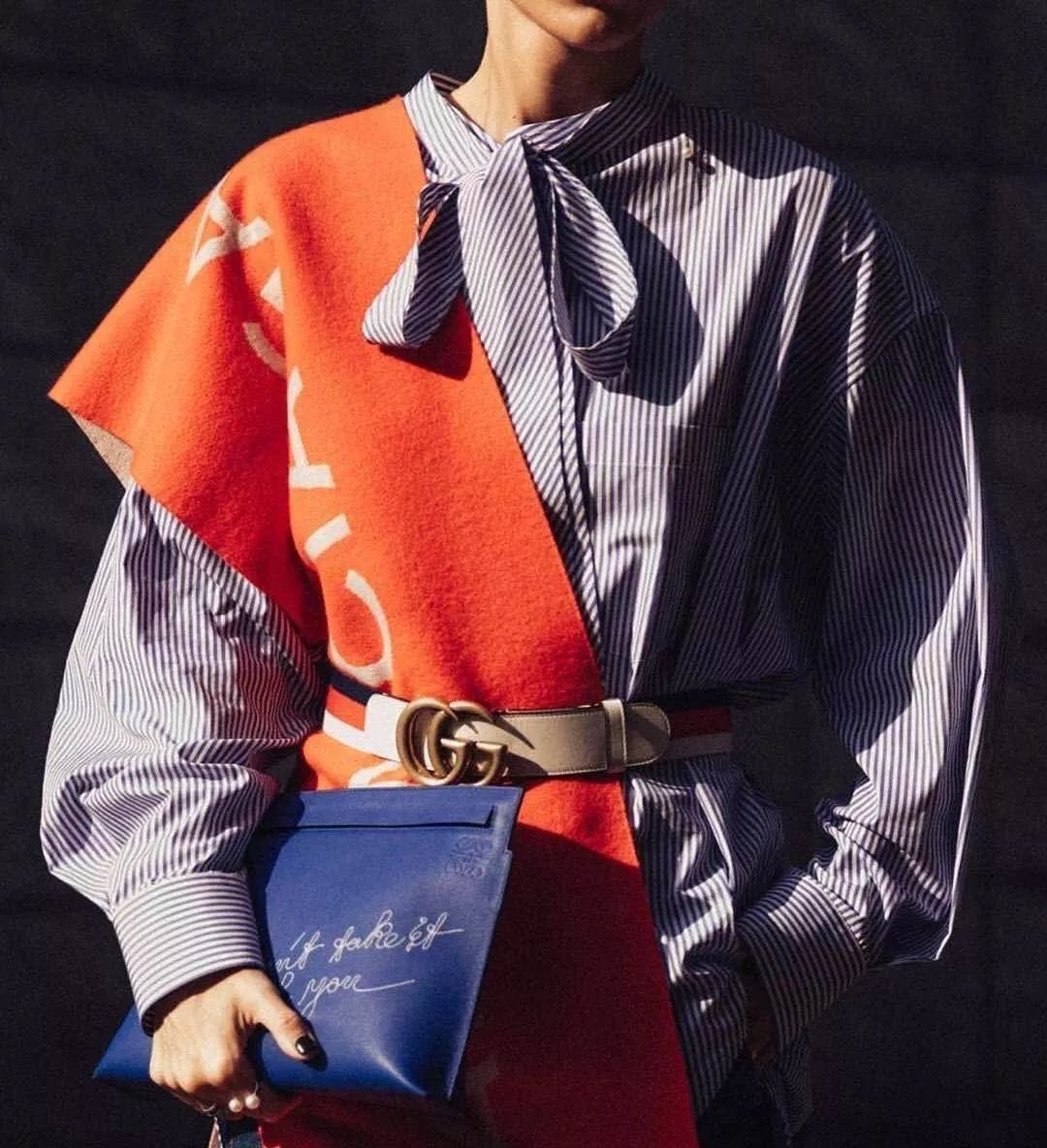 保暖又柔和的围巾系法很有气质哦,围巾保暖时尚的系法