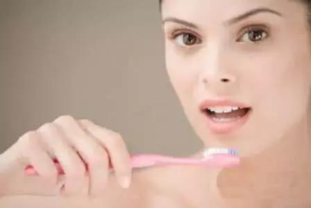 口腔发苦是什么原因,口腔发苦是什么原因怎样医治