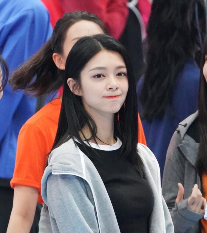 傅菁和孟美岐同框,傅菁孟美岐视频