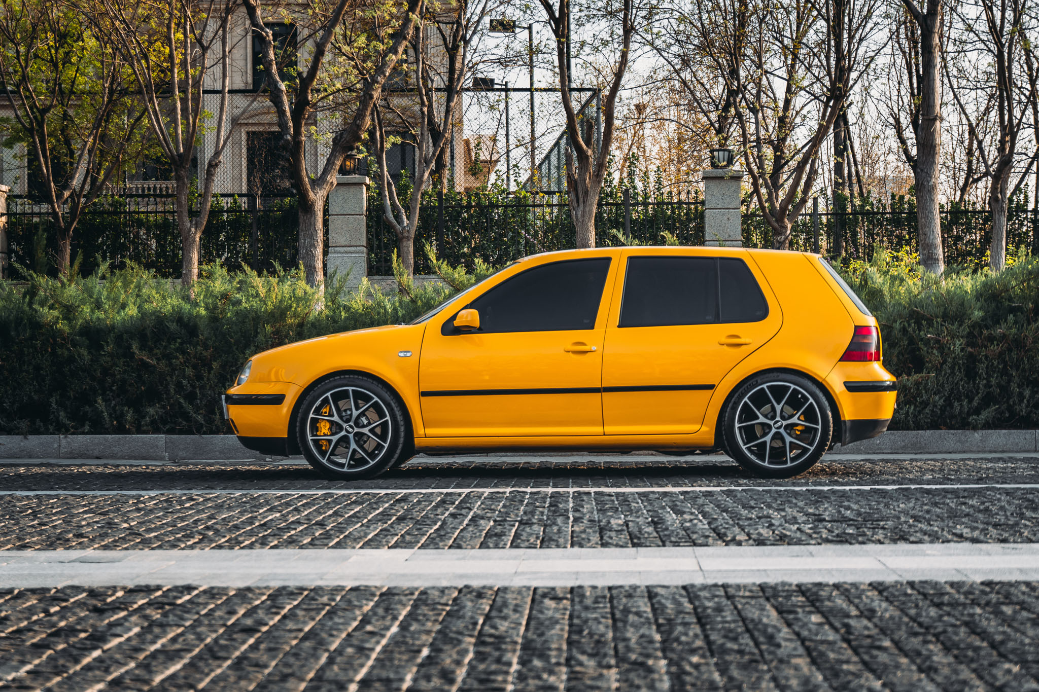 老款的高尔夫4值得入手吗,2万买老车改新车