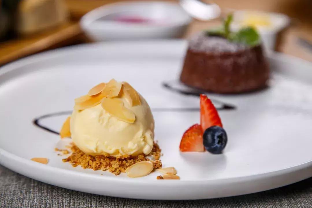 万元抽奖！送戴森卷发棒+TF口红！这家花园西餐厅让我开始嫌弃男友！