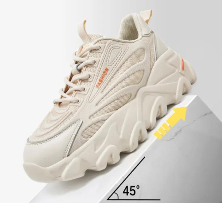 谁说小白鞋土这样穿又酷又美,2021流行的小白鞋显瘦又百搭