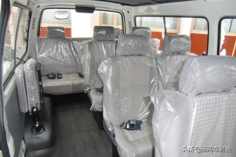 不看车标你能猜得出这是什么车,不看车标认保时捷