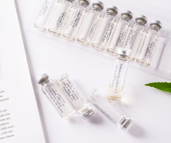 俄罗斯购物必买大牌化妆品清单,俄罗斯旅游必买的十种食物