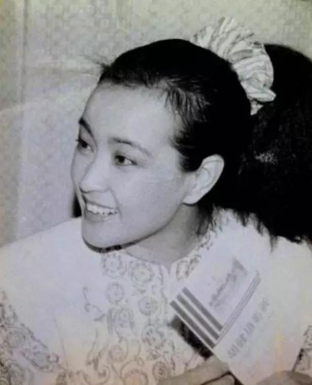 四婚三离、58岁嫁富豪！坐牢422天、身家亿万！传奇女人