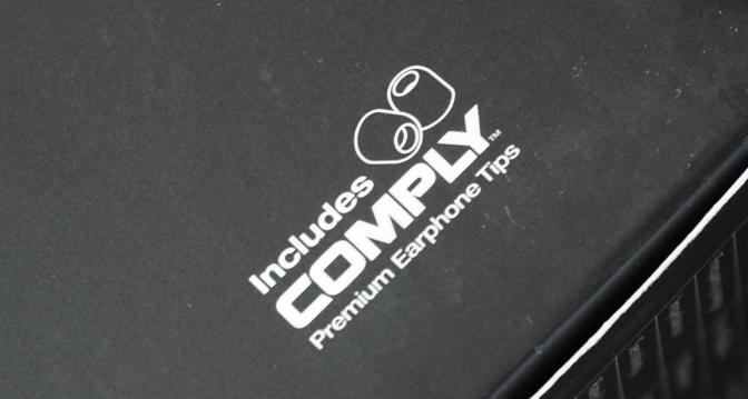 世界顶尖入耳式耳机,入耳式平价监听耳机测评