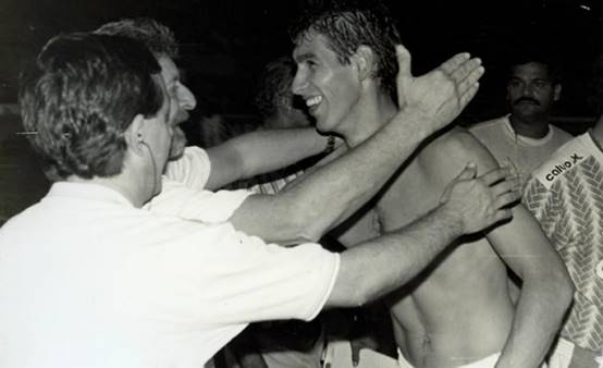 致命乌龙球,世界杯踢乌龙球而丧命