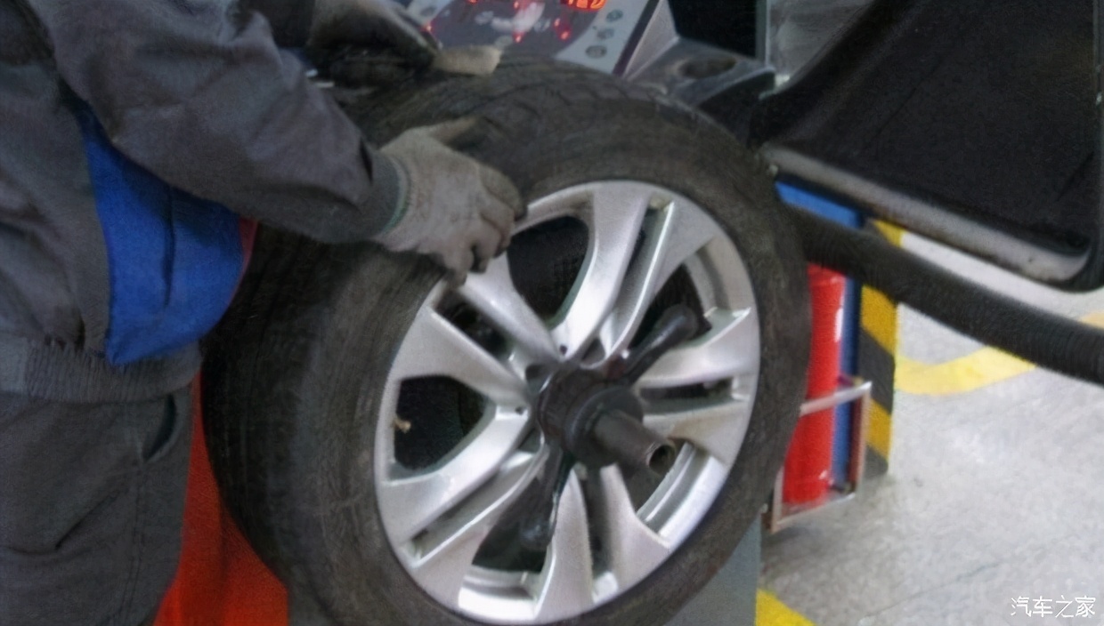 四轮定位方向机动平衡,动平衡和四轮定位价格