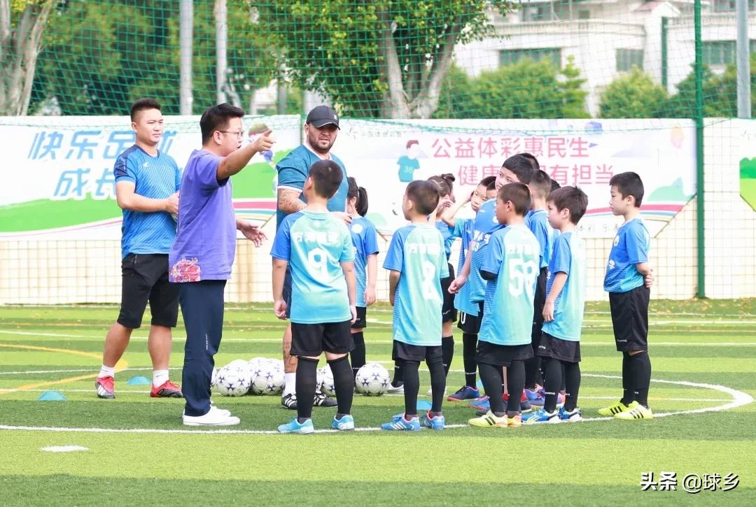 公益体彩快乐操场走进新洲小学,公益体彩快乐操场活动走进保定