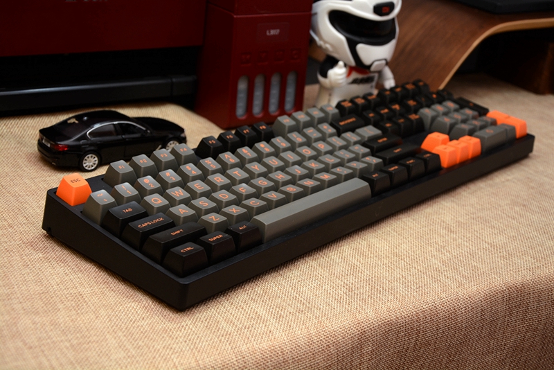 又一个让你入坑的客制化新品牌来了，DOMIKEYSADolch橙球帽开箱