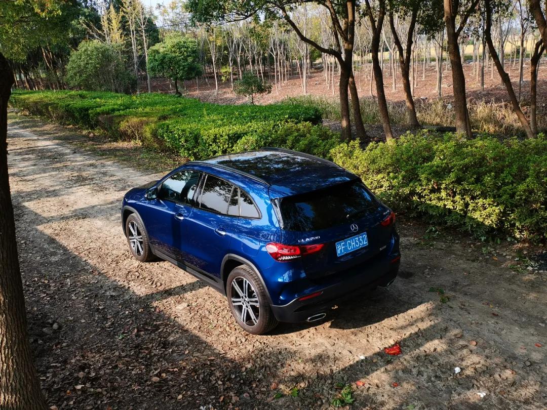 1.3升的排量对得起三叉星徽标么？试驾奔驰GLA2004MATIC