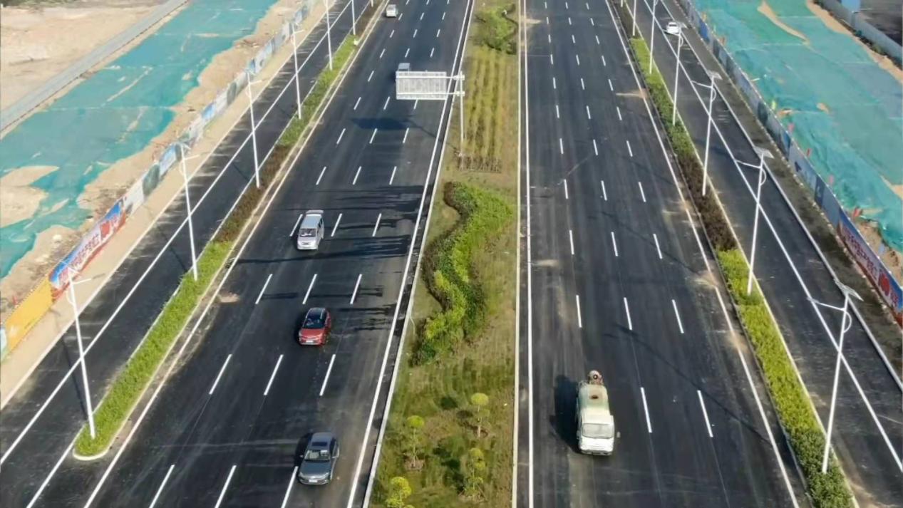 喜大普奔成彭客运专线,喜大普奔都巴高速全线通车