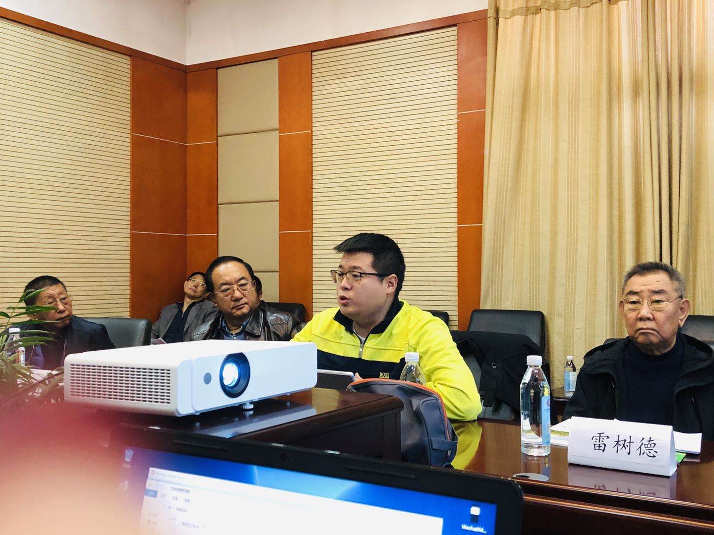 “使用三安技术，我们今年扶贫苹果卖脱销了！”